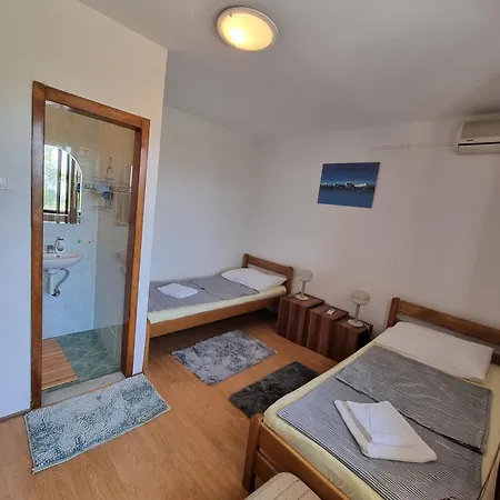 With A Parking Space Palit, Rab - 21457 Apartment